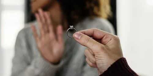 4 chòm sao đào hoa nhưng dễ kết hôn muộn 4 chom sao dao hoa nhung de ket hon muon