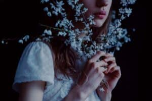 12 chòm sao nữ chịu thiệt thòi khi yêu: Còn yêu theo cách này, người tổn thương nhiều nhất chỉ là chính bạn!