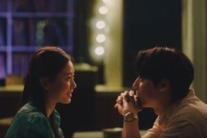 Chòm sao khó hiểu nhất trong tình yêu: Yêu 3 chòm sao này, bạn sẽ mệt mỏi vì chẳng biết họ thực sự muốn gì!