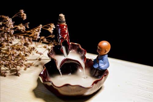 Thac khoi tram huong