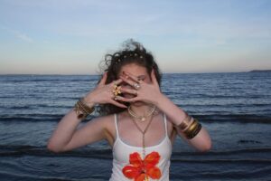 Vũ trụ bật mí vài điều bất ngờ đến với 12 chòm sao Hè 2025