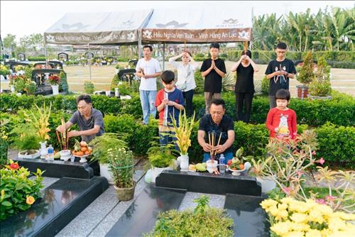 cung thanh minh ngoai mo nhu the nao