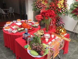 Thủ tục CÚNG KHAI TRƯƠNG cửa hàng đầy đủ nhất giúp bạn tiến hành nghi lễ cúng khấn được Thần linh độ trì, công việc thuận buồm xuôi gió.